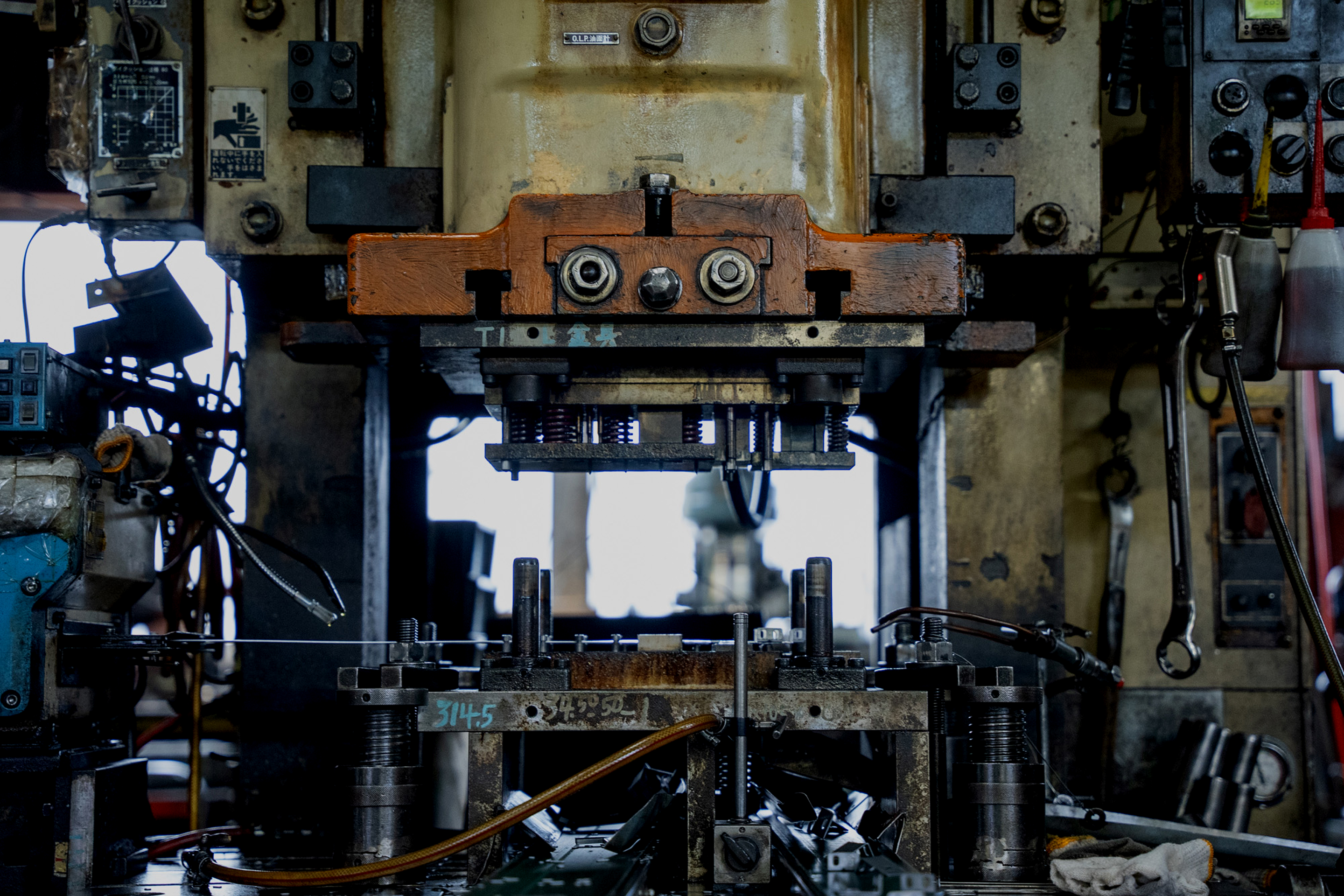 メインビジュアル1